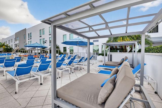 236 SE 5th Avenue 405, Delray Beach, FL 33483