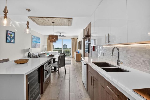 236 SE 5th Avenue 405, Delray Beach, FL 33483