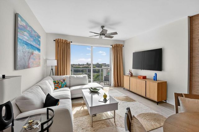 236 SE 5th Avenue 405, Delray Beach, FL 33483