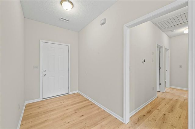 706 NW Green Drive, Grain Valley, MO 64029