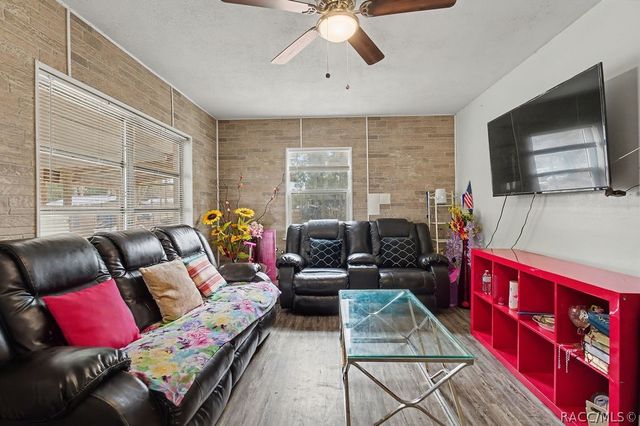 5710 NE 140th Court, Williston, FL 32696