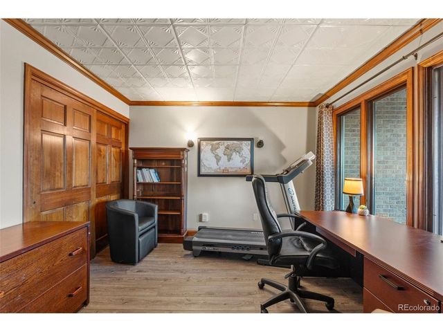 253 Chatham Dr, Colorado Springs, CO 80906