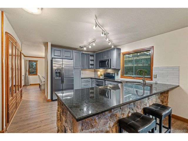 253 Chatham Dr, Colorado Springs, CO 80906