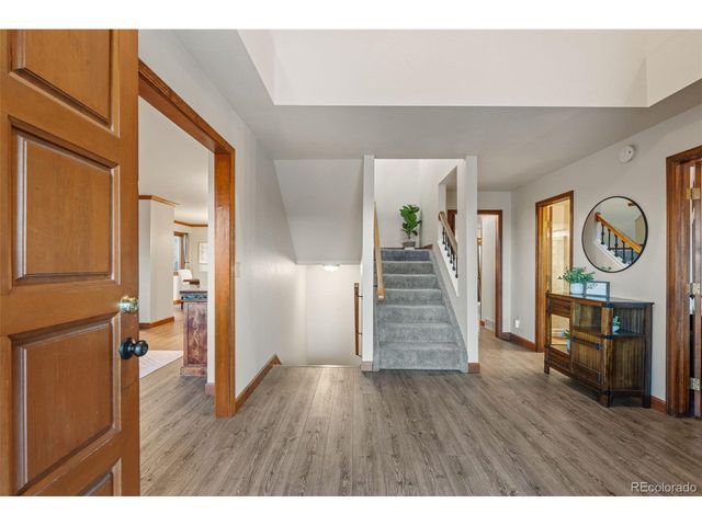 253 Chatham Dr, Colorado Springs, CO 80906