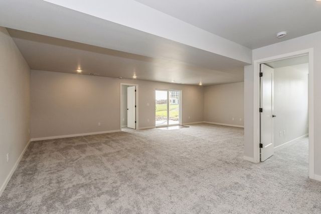 1036 Highland Trl, Solon, IA 52333