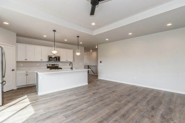 1036 Highland Trl, Solon, IA 52333