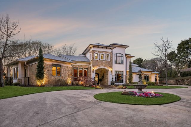 707 Oakhill Lane, Cedar Hill, TX 75104