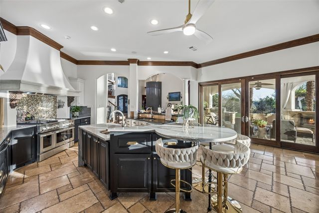 707 Oakhill Lane, Cedar Hill, TX 75104