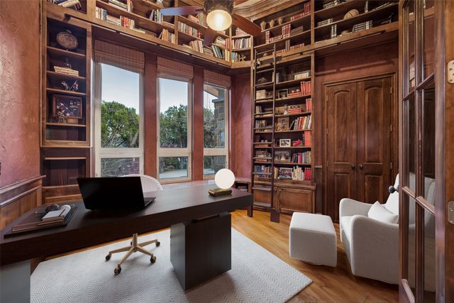 707 Oakhill Lane, Cedar Hill, TX 75104