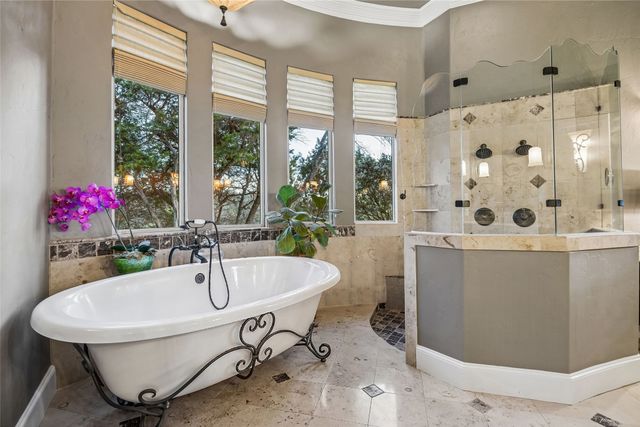 707 Oakhill Lane, Cedar Hill, TX 75104