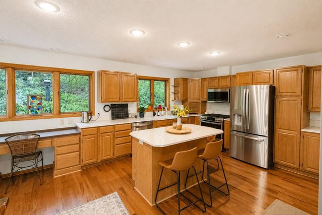 950 E Belvista Drive, North Mankato, MN 56003