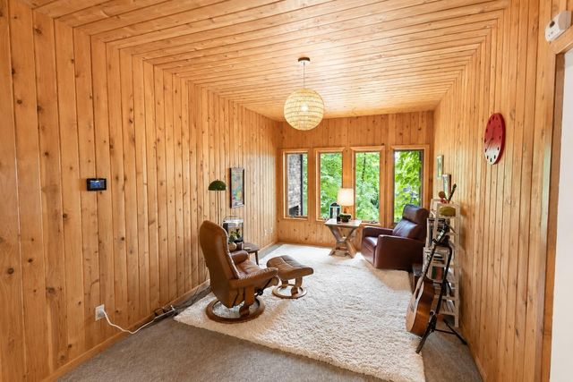 950 E Belvista Drive, North Mankato, MN 56003