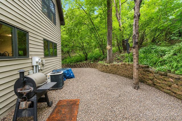 950 E Belvista Drive, North Mankato, MN 56003
