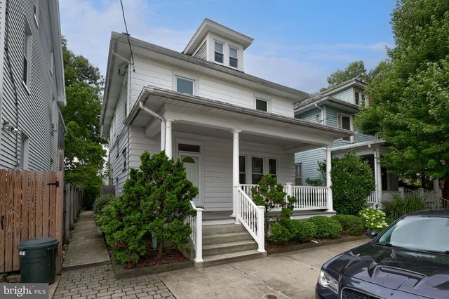 26 W LEMON ST, Lititz, PA 17543