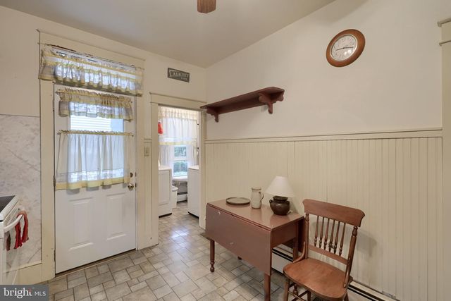 26 W LEMON ST, Lititz, PA 17543