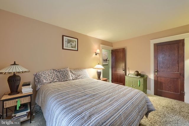 26 W LEMON ST, Lititz, PA 17543