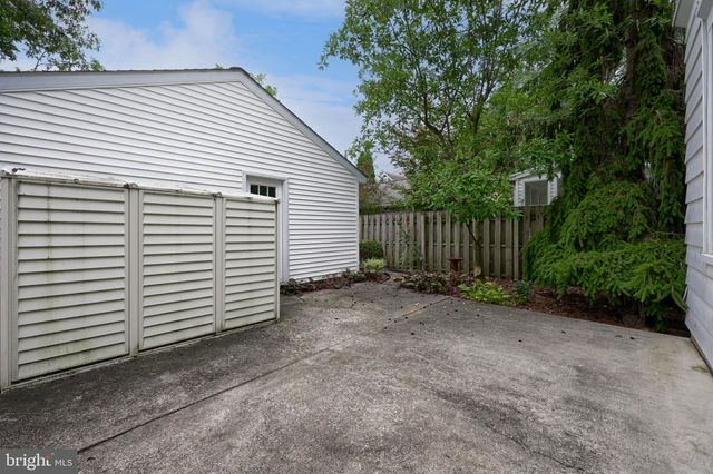 26 W LEMON ST, Lititz, PA 17543