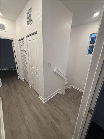2731 SE 15th St 2731, Homestead, FL 33035