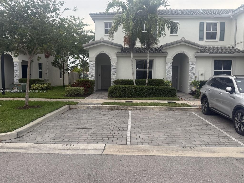 2731 SE 15th St 2731, Homestead, FL 33035