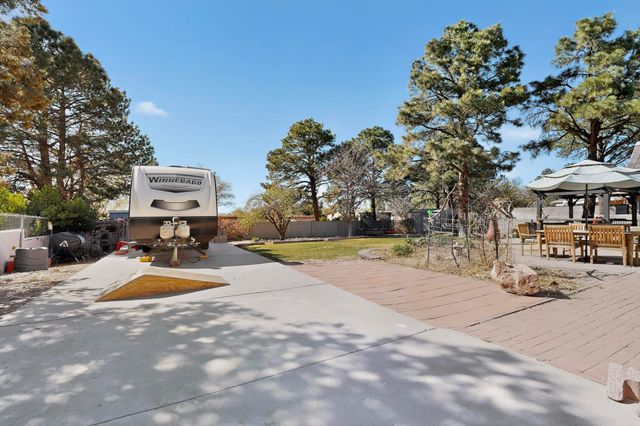 1062 Matador Drive SE, Albuquerque, NM 87123