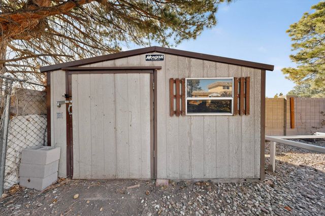 1062 Matador Drive SE, Albuquerque, NM 87123