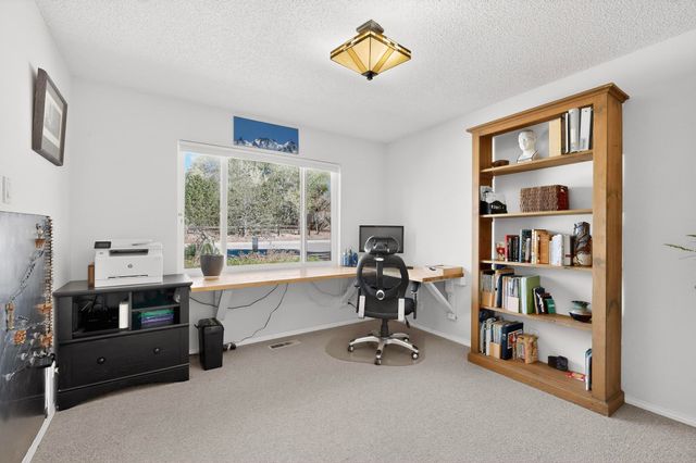 1062 Matador Drive SE, Albuquerque, NM 87123