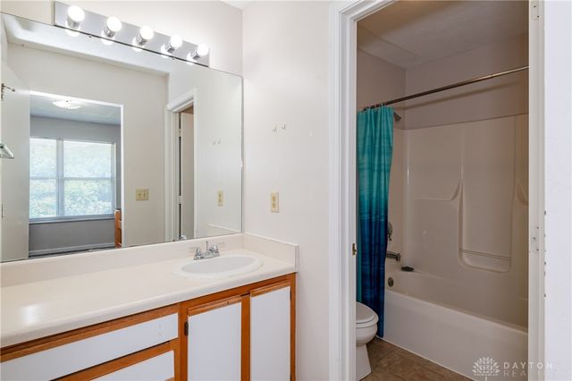 978 Irving Avenue 28, Dayton, OH 45419