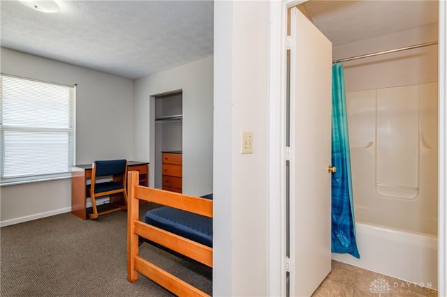 978 Irving Avenue 28, Dayton, OH 45419