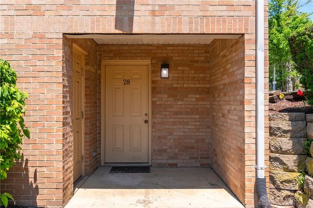 978 Irving Avenue 28, Dayton, OH 45419