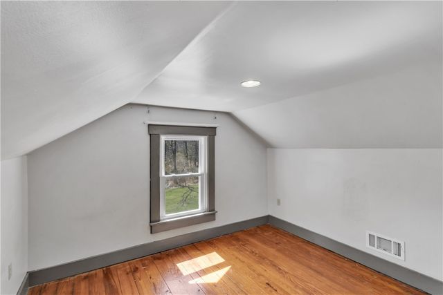 2450 Pleuchel Rd, Franklin Park, PA 15143