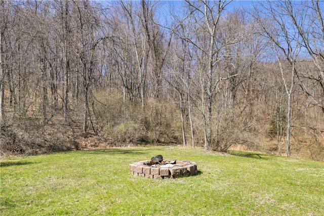 2450 Pleuchel Rd, Franklin Park, PA 15143