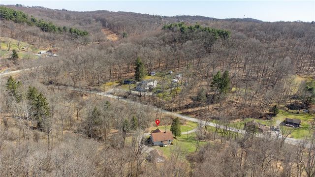 2450 Pleuchel Rd, Franklin Park, PA 15143