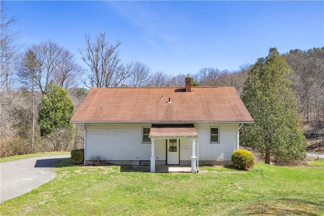 2450 Pleuchel Rd, Franklin Park, PA 15143