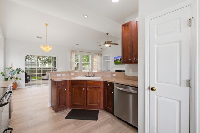 7303 Kestrel Trail, Hanahan, SC 29410
