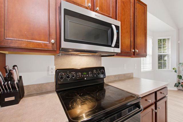 7303 Kestrel Trail, Hanahan, SC 29410