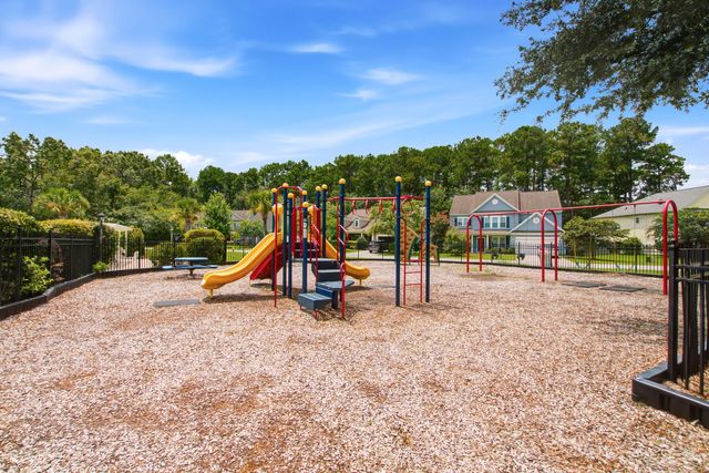 7303 Kestrel Trail, Hanahan, SC 29410