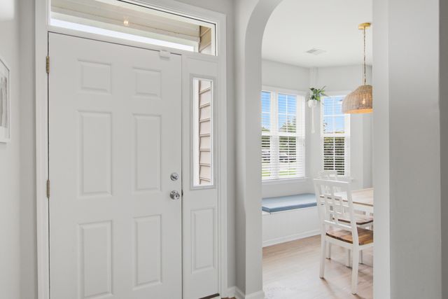 7303 Kestrel Trail, Hanahan, SC 29410