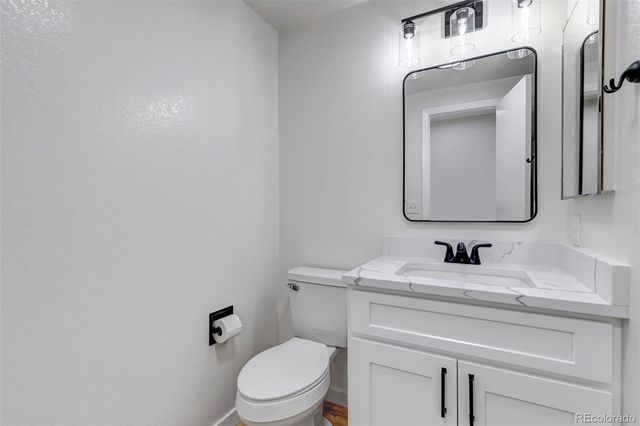 9145 W Cedar Drive D, Denver, CO 80226