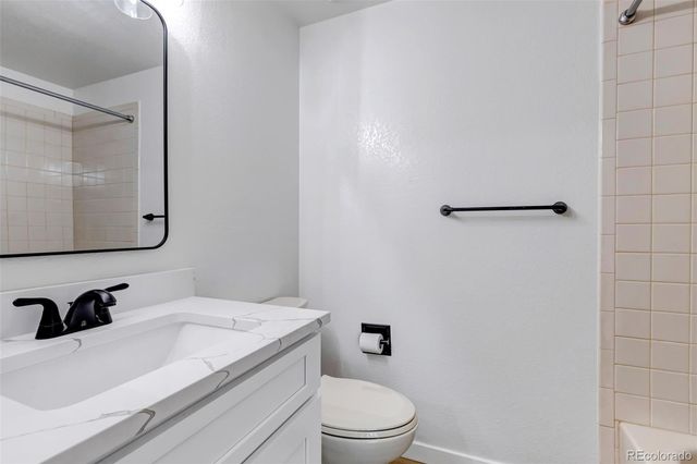 9145 W Cedar Drive D, Denver, CO 80226