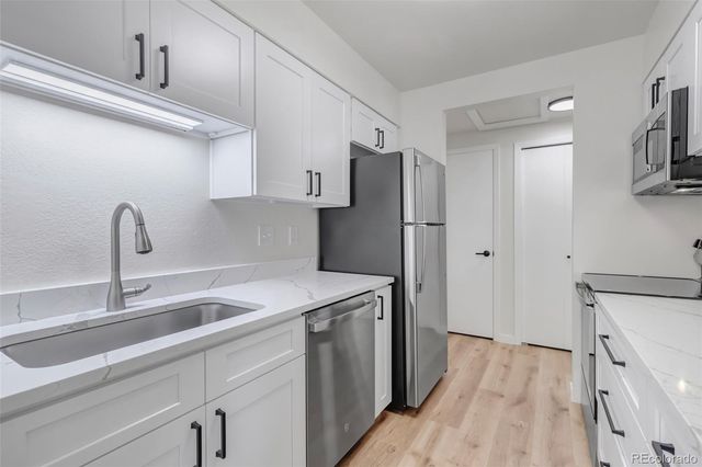 9145 W Cedar Drive D, Denver, CO 80226