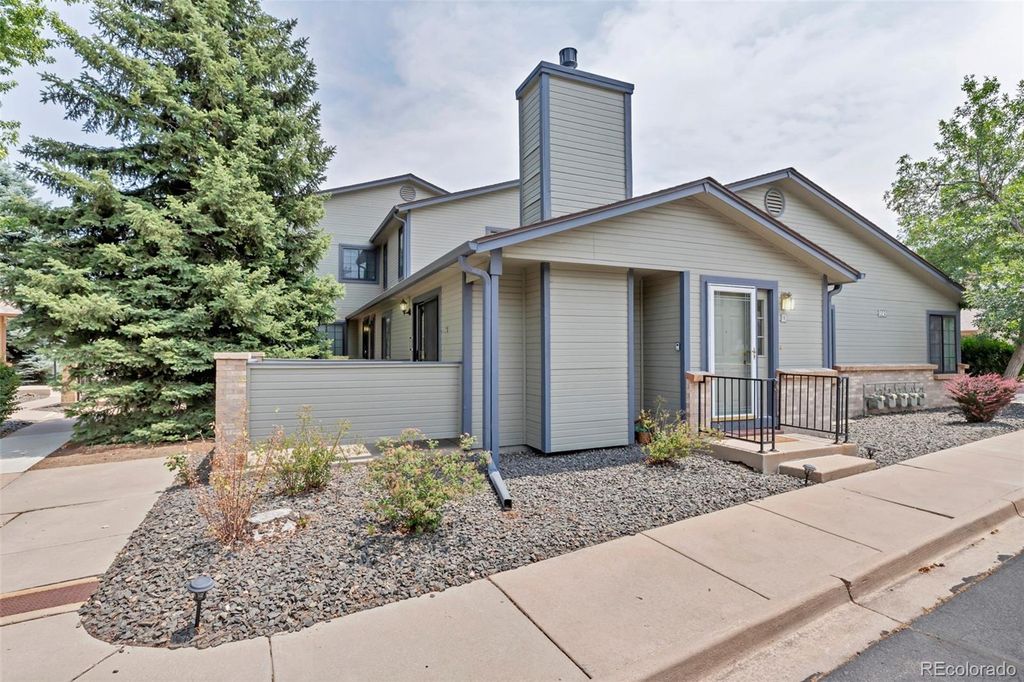 9145 W Cedar Drive D, Denver, CO 80226