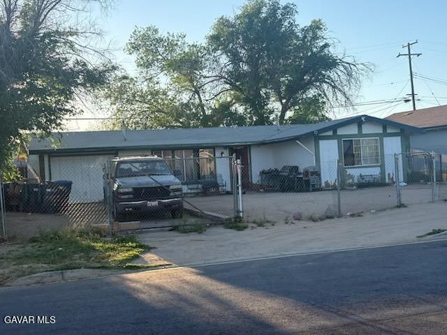 21207 Kenniston Street, California City, CA 93505