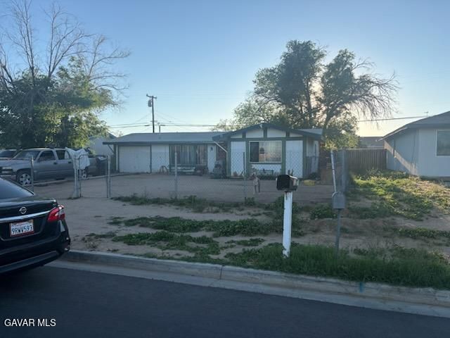 21207 Kenniston Street, California City, CA 93505