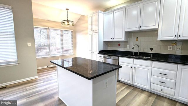 21506 TROWBRIDGE SQ, Ashburn, VA 20147