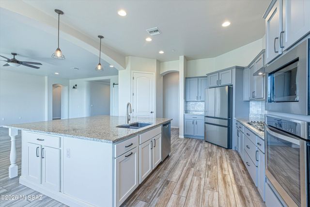 14348 E Willow Goldfinch Court, Vail, AZ 85641