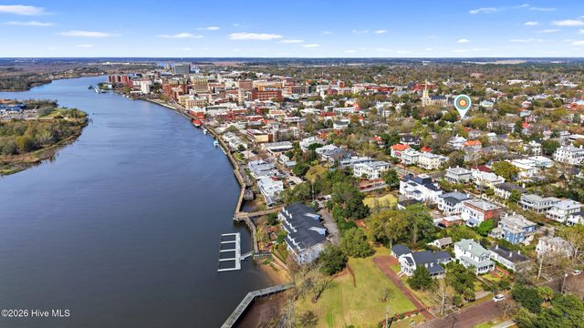 215 Ann Street, Wilmington, NC 28401