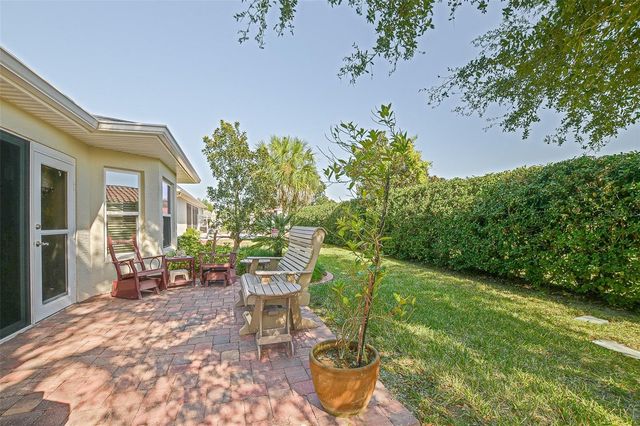 10158 JULIA ISLES AVENUE, Oxford, FL 34484