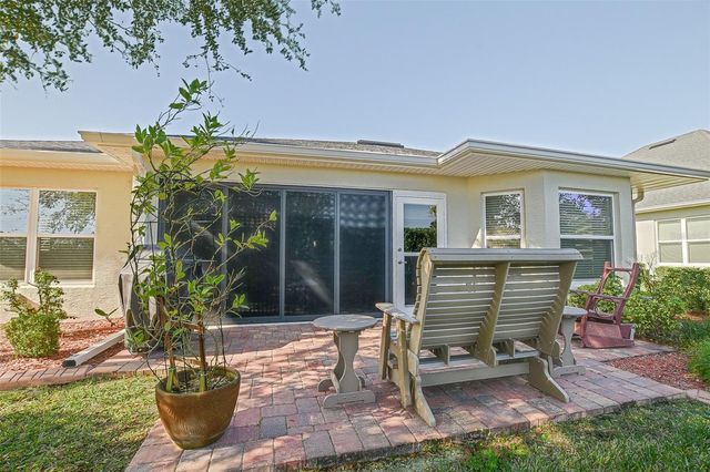 10158 JULIA ISLES AVENUE, Oxford, FL 34484