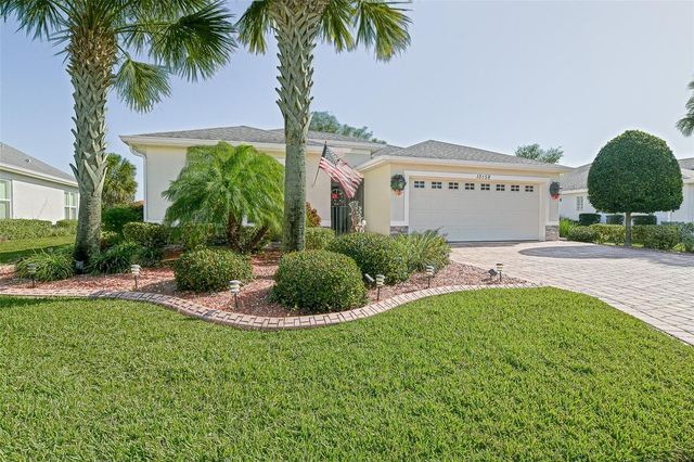 10158 JULIA ISLES AVENUE, Oxford, FL 34484