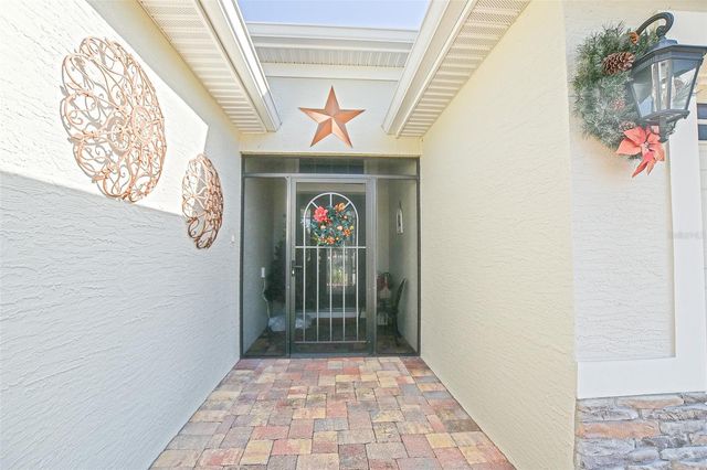 10158 JULIA ISLES AVENUE, Oxford, FL 34484